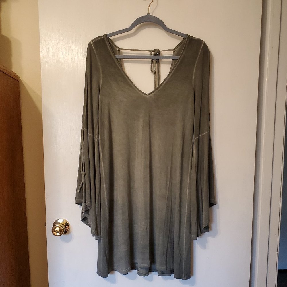 American Eagle Olive Bell Split Sleeve Dress Small